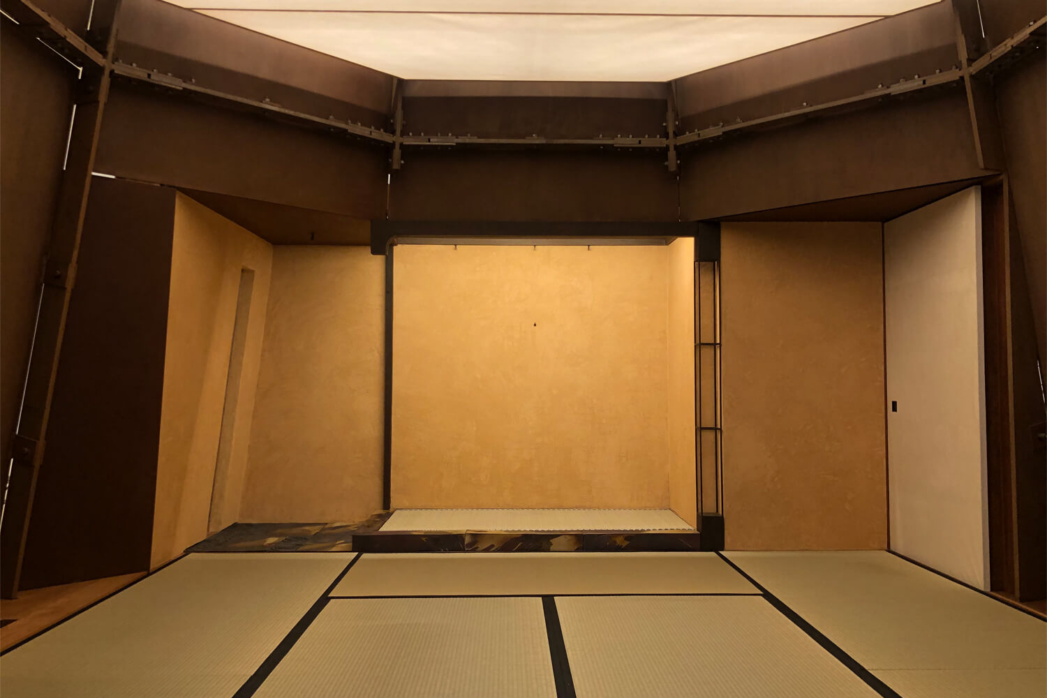 浦建築研究所×工芸家＝「ゆらぎの茶室 忘機庵」